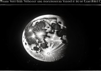 微信启动界面为何用月球而非地球?感受宇宙浩瀚有何深意?