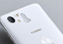 华为手机白色