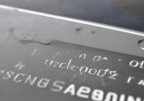 三星n9008v卡槽怎么拿？三星n9008v卡槽如何取出