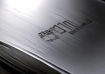 realme真我Q3Pro狂欢版后壳是什么材质的？