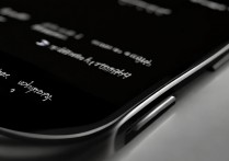 oppo手机屏幕暗怎么调亮？教你快速解决亮度问题。