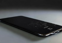 华为p7手机突然黑屏没反应，怎么自己动手修复？