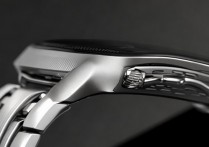 Redmi Watch 3 外壳是什么材质？耐用吗？