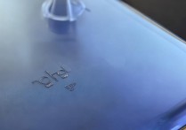 iqoo z5x后盖是玻璃还是塑料？材质究竟是什么？