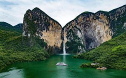 清江蝴蝶崖风景区