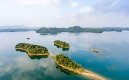 卢山西海风景区