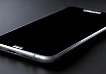 三星手机一打电话就黑屏怎么回事