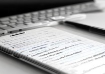 三星手机突然没电关机黑屏后，怎么才能重新开机？