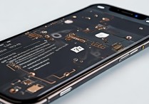 苹果手机屏幕边翘起怎么处理？自己能修吗？