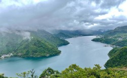 雷波马湖风景区