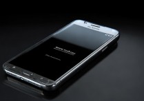 三星2013怎么开不开机黑屏，手机黑屏开不了机怎么办