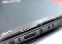 三星s7如何在屏幕边缘显示侧边栏功能？