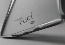 真我V13边框是什么材质？耐用吗？