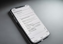 苹果5s屏幕突然黑了不亮，怎么办啊？