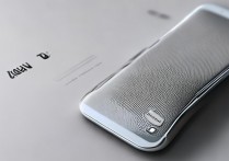 小米12S扬声器是哈曼卡顿调音的吗？