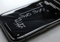 华为手机突然黑屏没反应？教你3步快速排查解决！