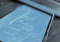 三星普通手机怎么截屏？长按电源+音量下键吗？