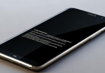 华为7plus屏幕一半不亮是什么原因？