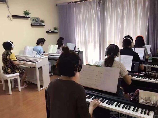 武汉哪里有钢琴培训-图1