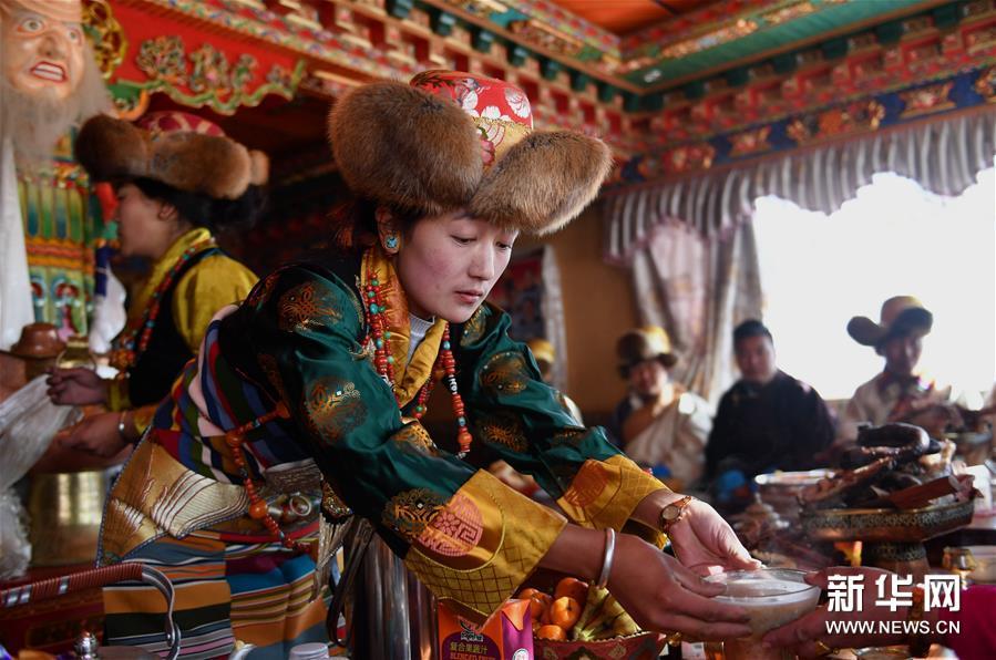 日喀则哪里有藏族服装-图1