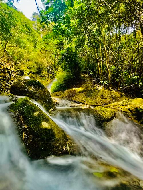 环江牛角寨瀑布群风景区-图2