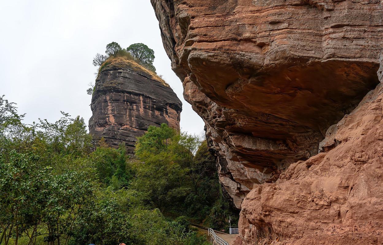 瑞金附近风景区-图1