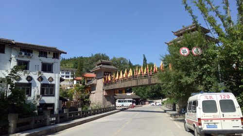 剑门关风景区南门-图2