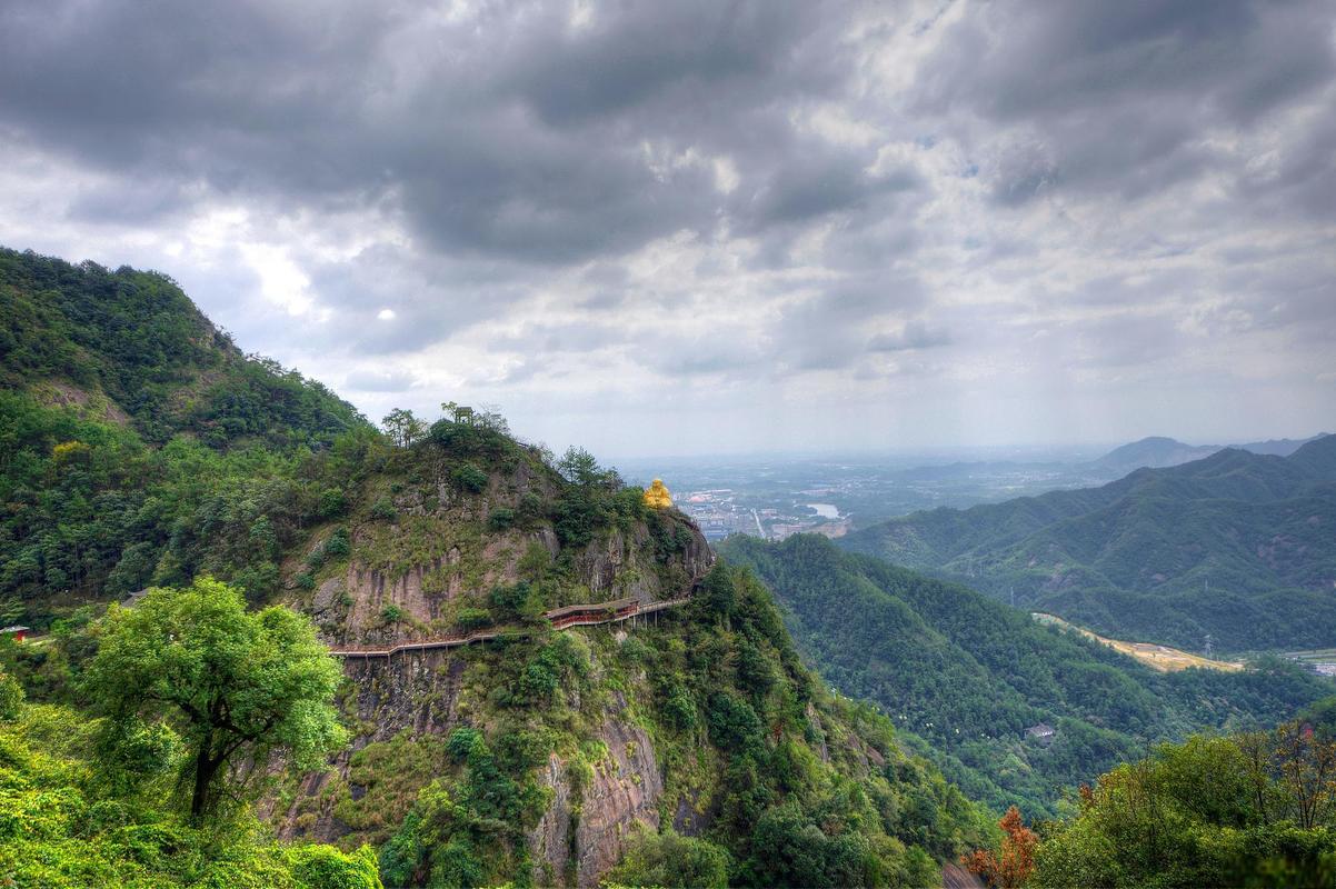 曲靖名胜风景区-图1