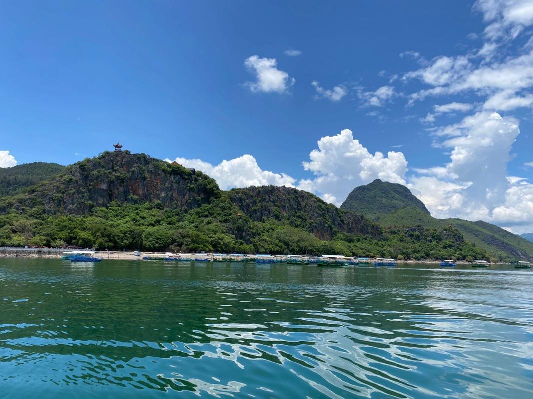 澄江抚仙湖风景区-图1