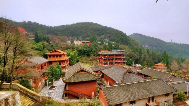 平坝高峰山风景区-图2