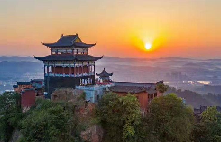 鸣凤山风景区-图1