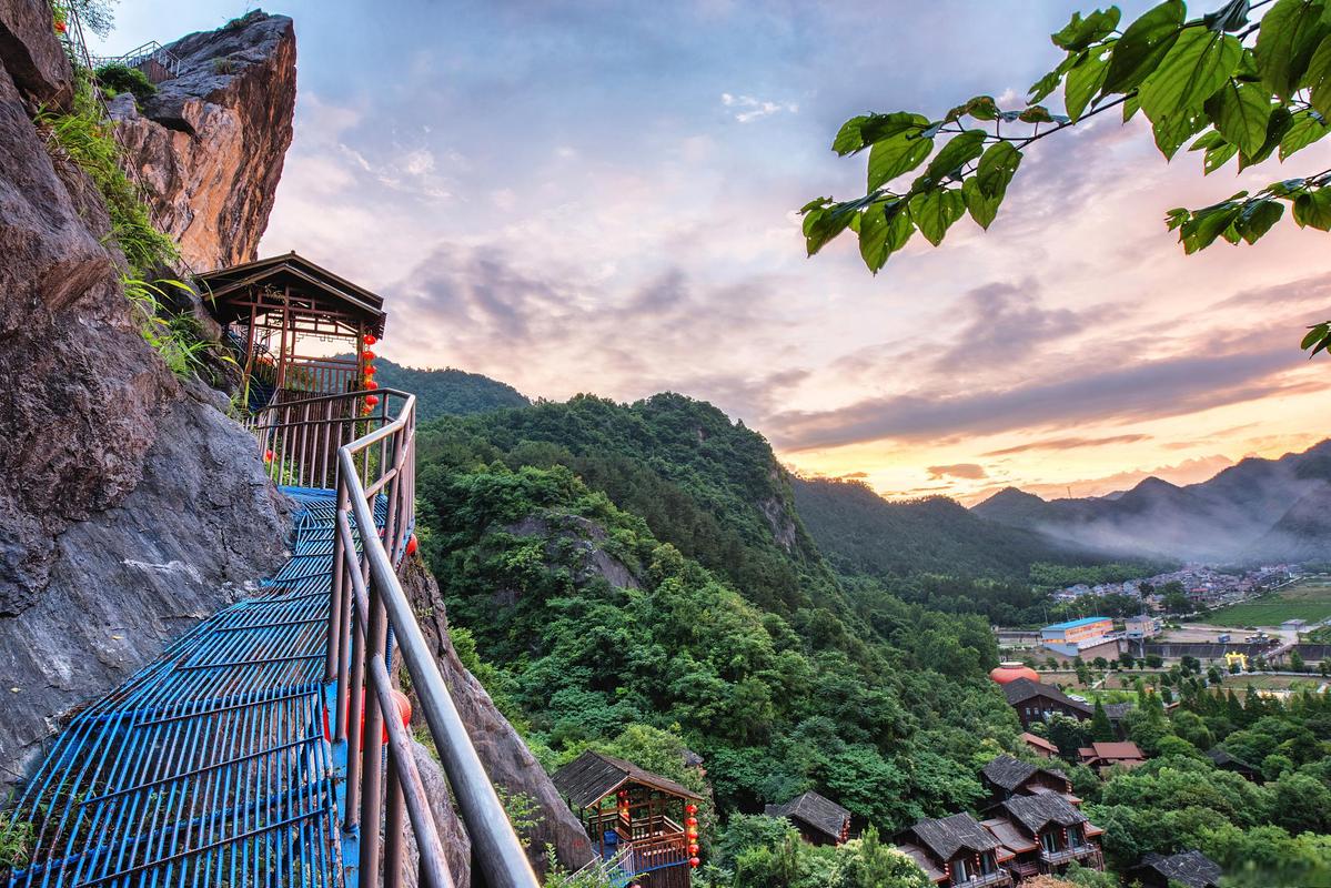 女娲山风景区-图1