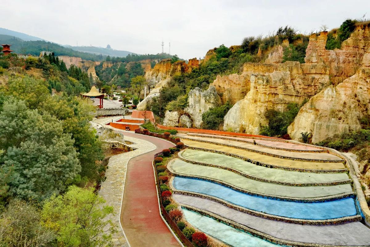 彩色沙林风景区-图2