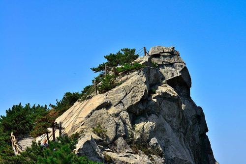 大别山主峰风景区-图1