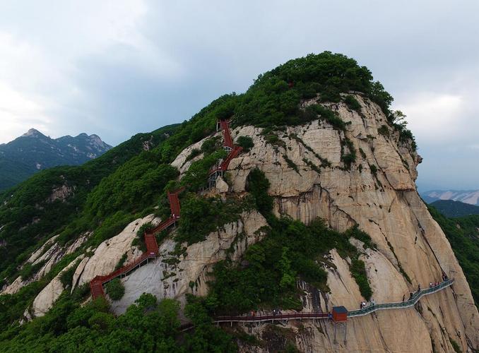 南阳五朵山风景区-图1