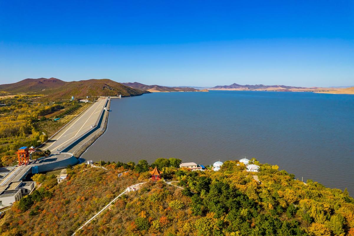 察尔森水库风景区-图1