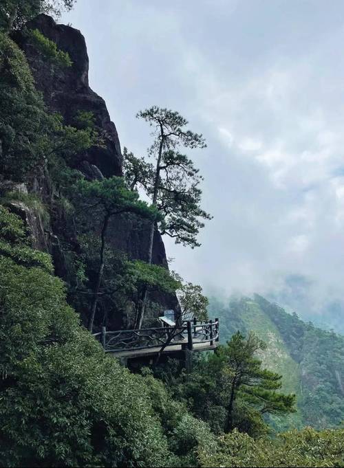 龙王洞风景区-图1