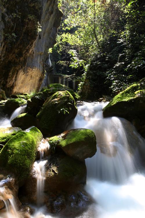 翡翠峡风景区-图2