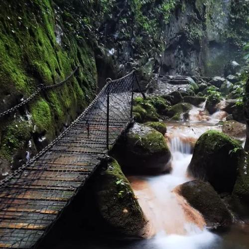 翡翠峡风景区-图3