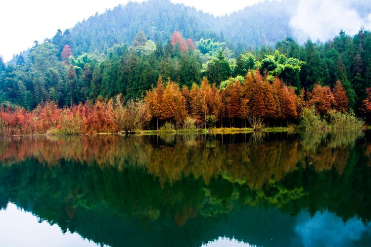 玉湖岚山风景区-图1