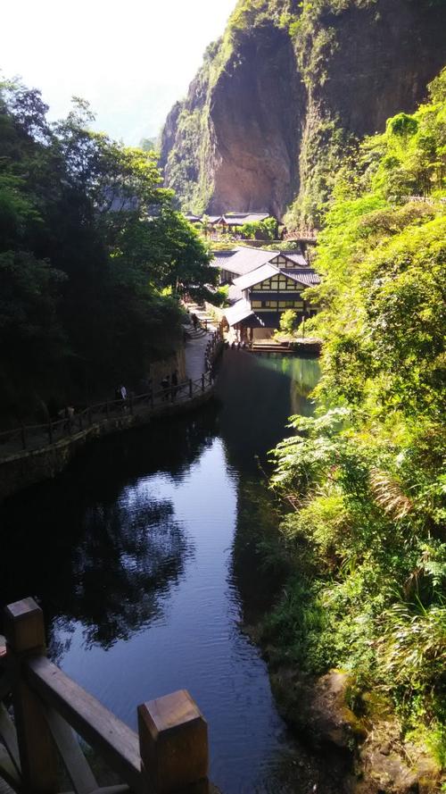 彭州卧龙谷风景区-图3