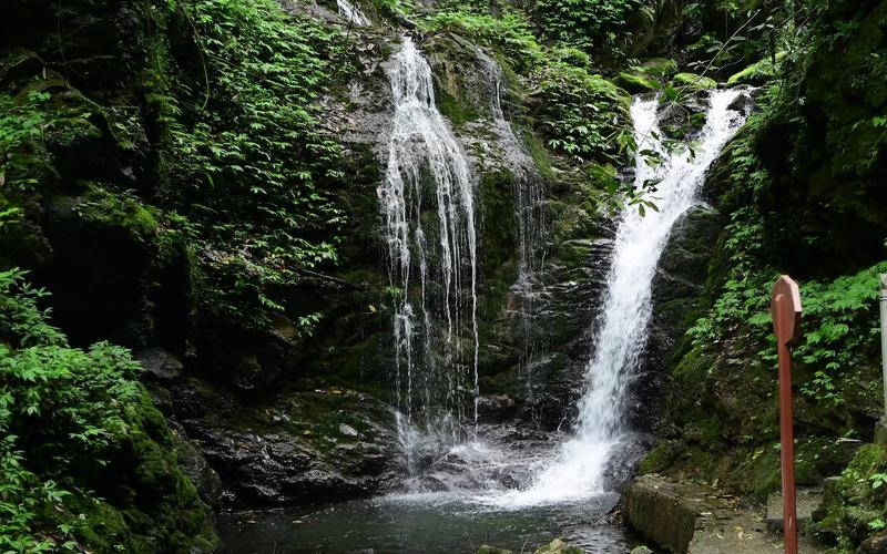 神瀑沟风景区-图1