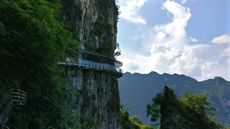 长阳方山石林风景区-图1