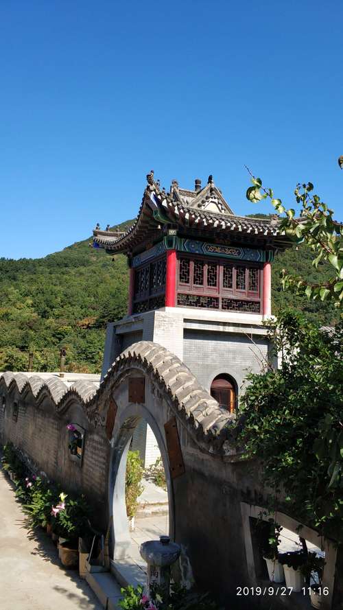 辽阳灯塔鸡冠山风景区-图1