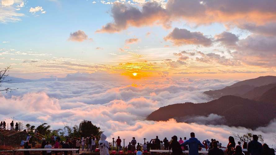 新平哀牢山风景区-图2