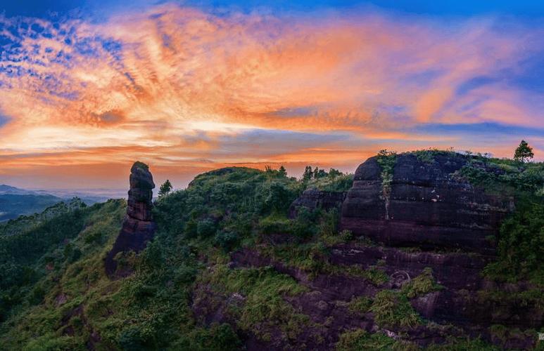 广西烟霞山风景区-图1