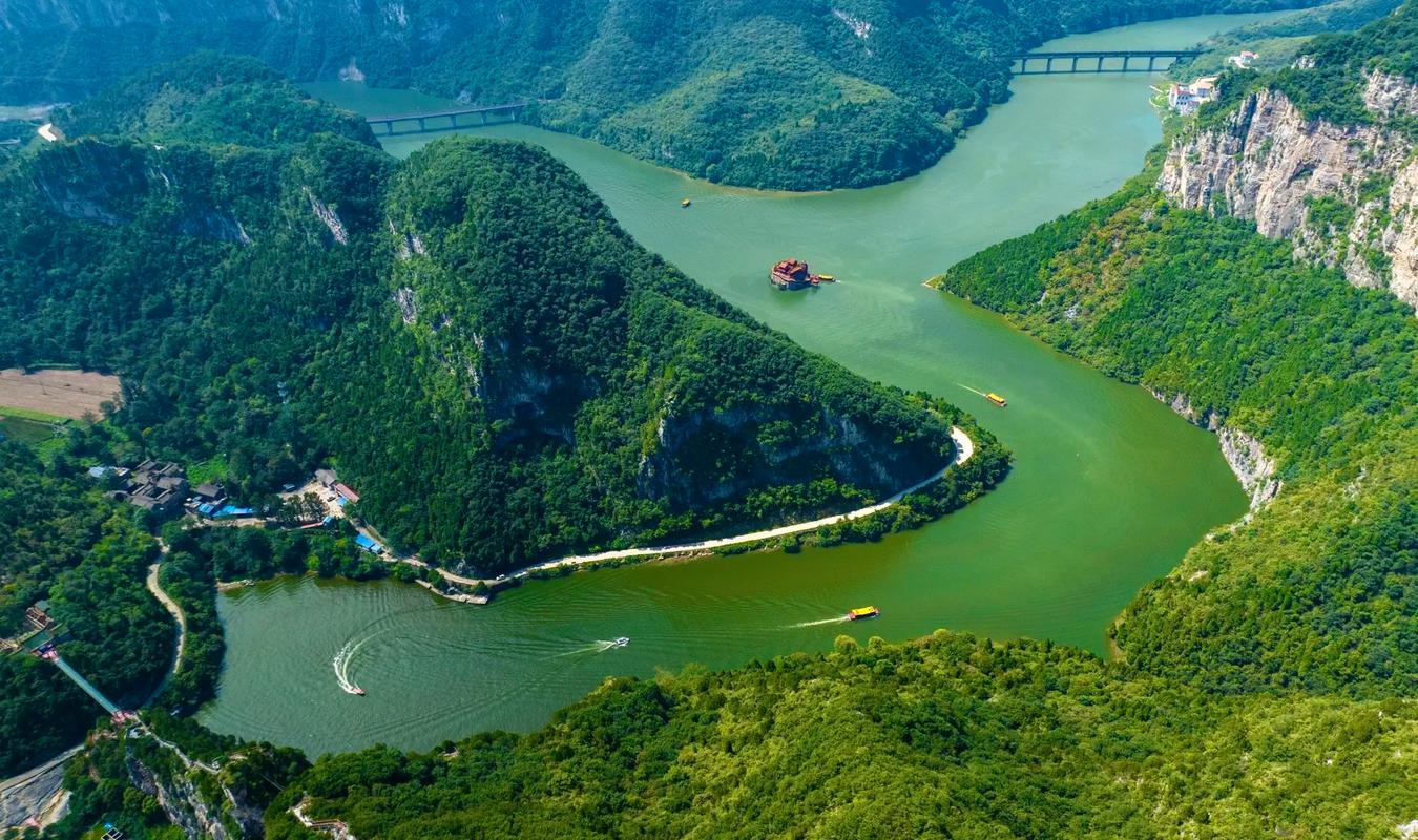 山西九女仙湖风景区-图1