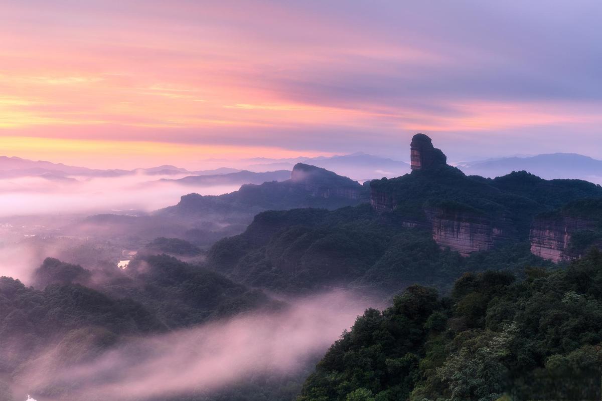 丹霞风景区-图1