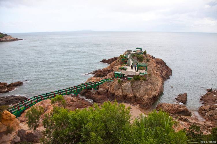 萝北县名山岛风景区-图1