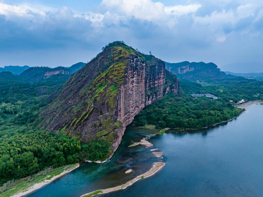 龙虎山风景区图片-图1